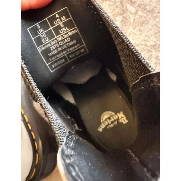 Dr. Martens 2976 SMOOTH LEATHER PLATFORM CHELSEA BOOTS US Ladies 5 Mens 4 - Picture 10 of 15